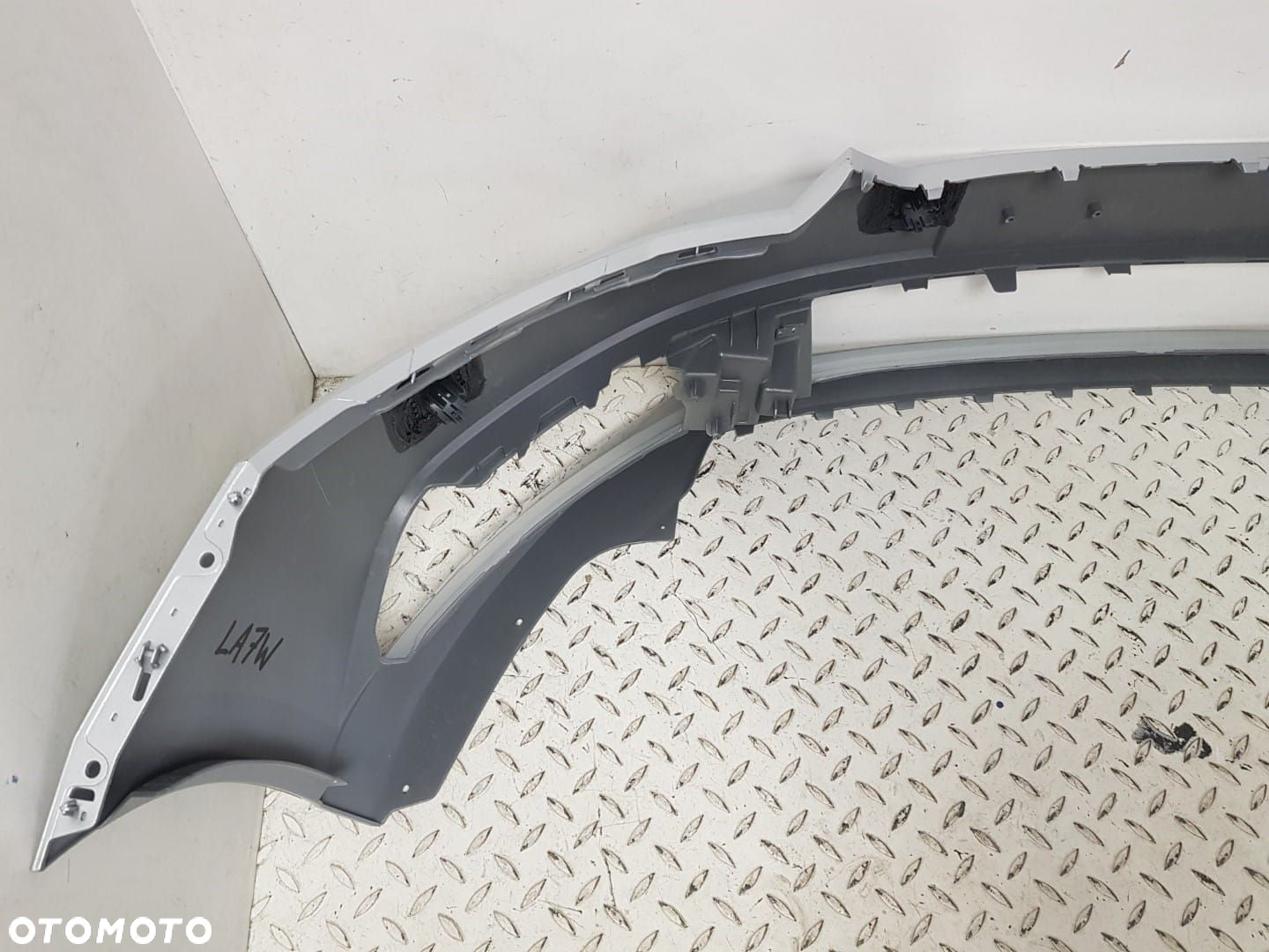 FABRYCZNIE NOWY ORYGINALNY W KOLOR LA7W ZDERZAK PRZEDNI PRZÓD SKODA FABIA III 3 14-18 6V0  6V0807221 - 11