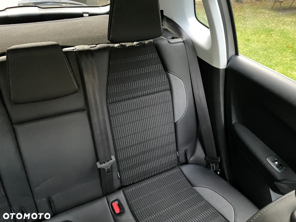 Peugeot 2008 PureTech 110 Stop&Start EAT6 Allure - 23