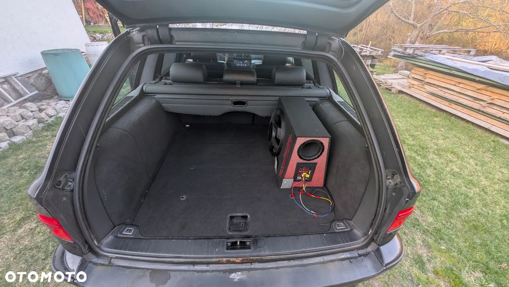 BMW Seria 5 523i - 10