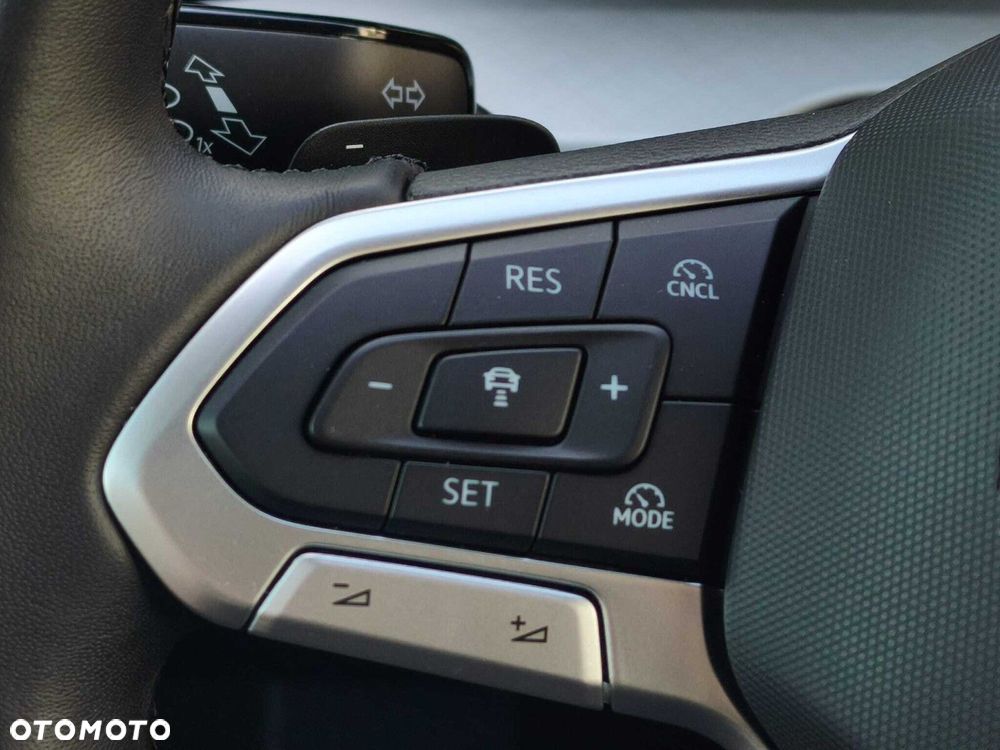 Volkswagen Golf 1.5 TSI EHybrid PHEV 150kW Life Plus DSG - 23