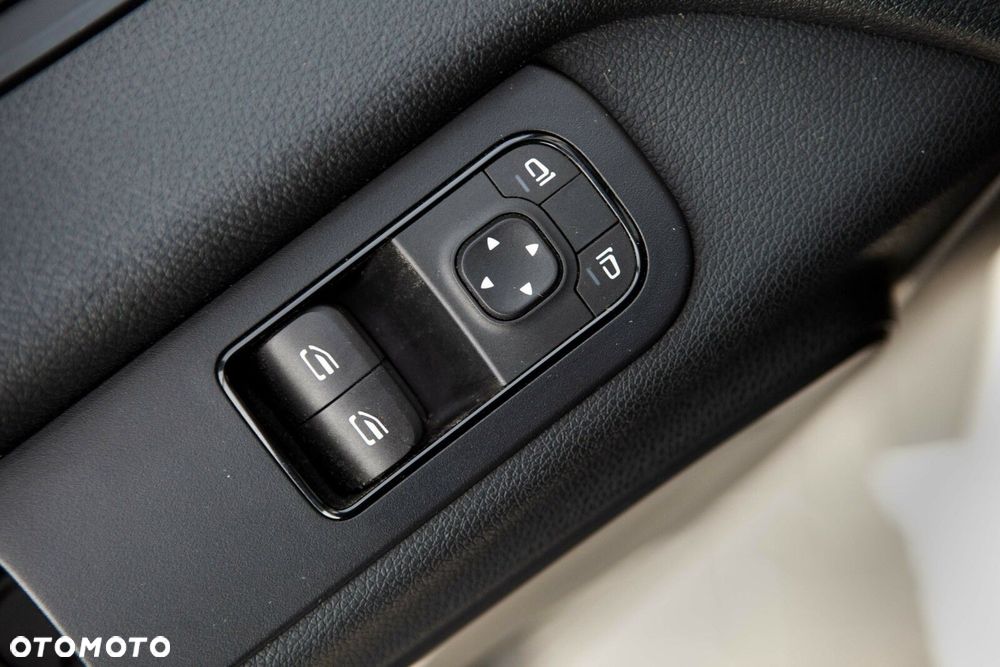 Mercedes-Benz Sprinter - 17