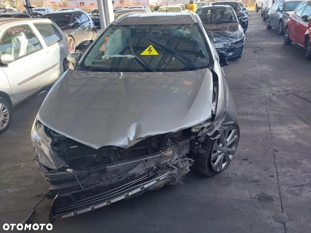 Toyota Auris 1.8 VVT-i Hybrid Automatik Comfort - 2