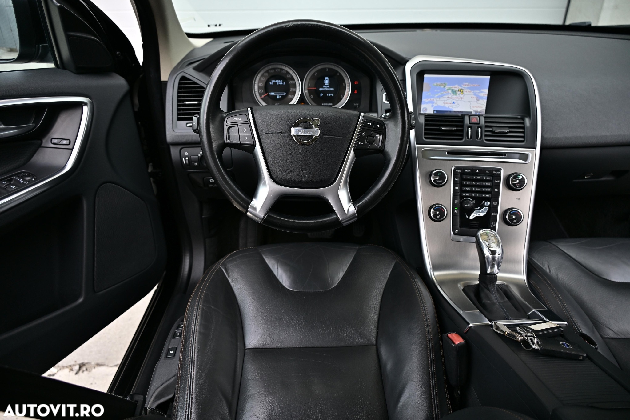 Volvo XC 60 D5 AWD Aut. Summum - 6