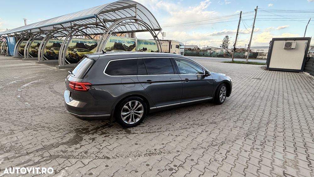 Volkswagen Passat 2.0 TDI DSG Highline - 19