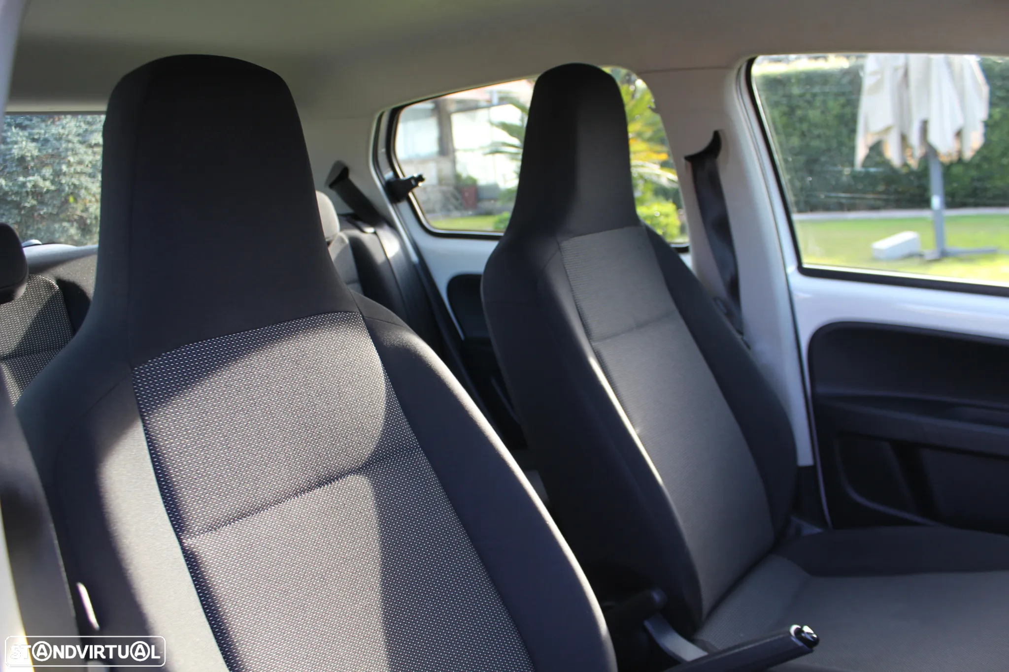 VW Up! 1.0 BMT Move - 16