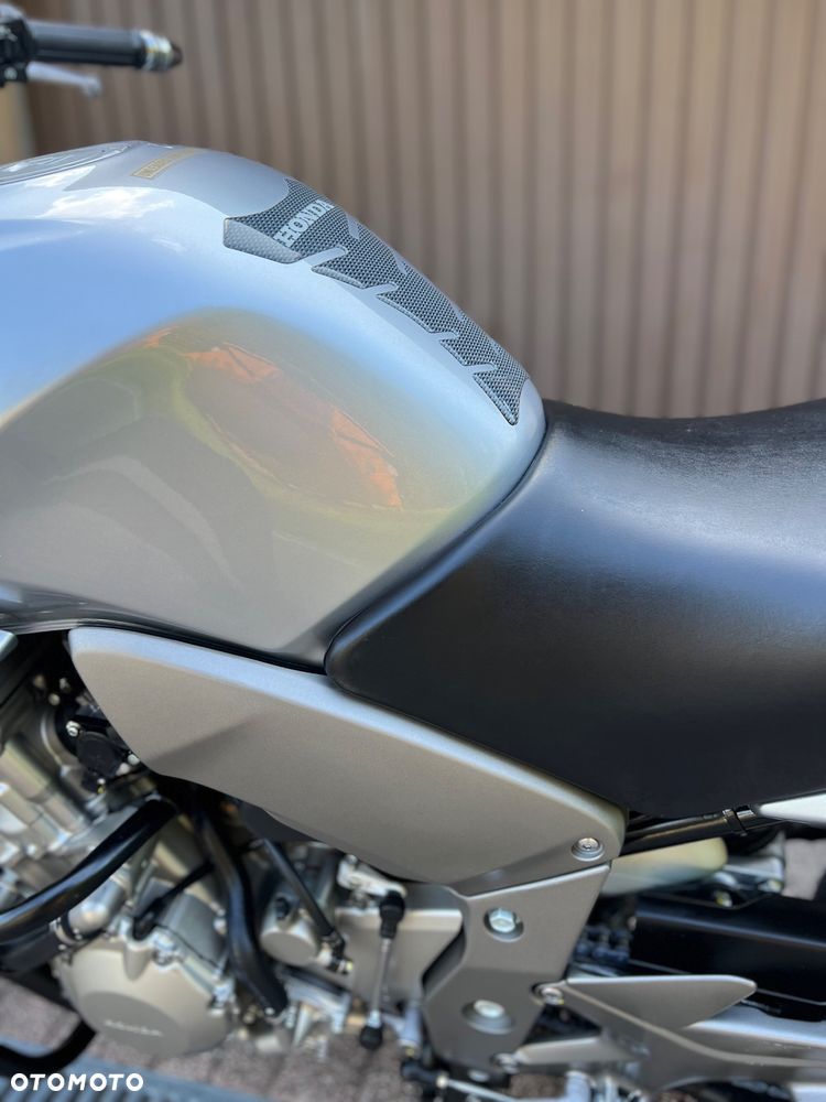 Honda CBF - 24