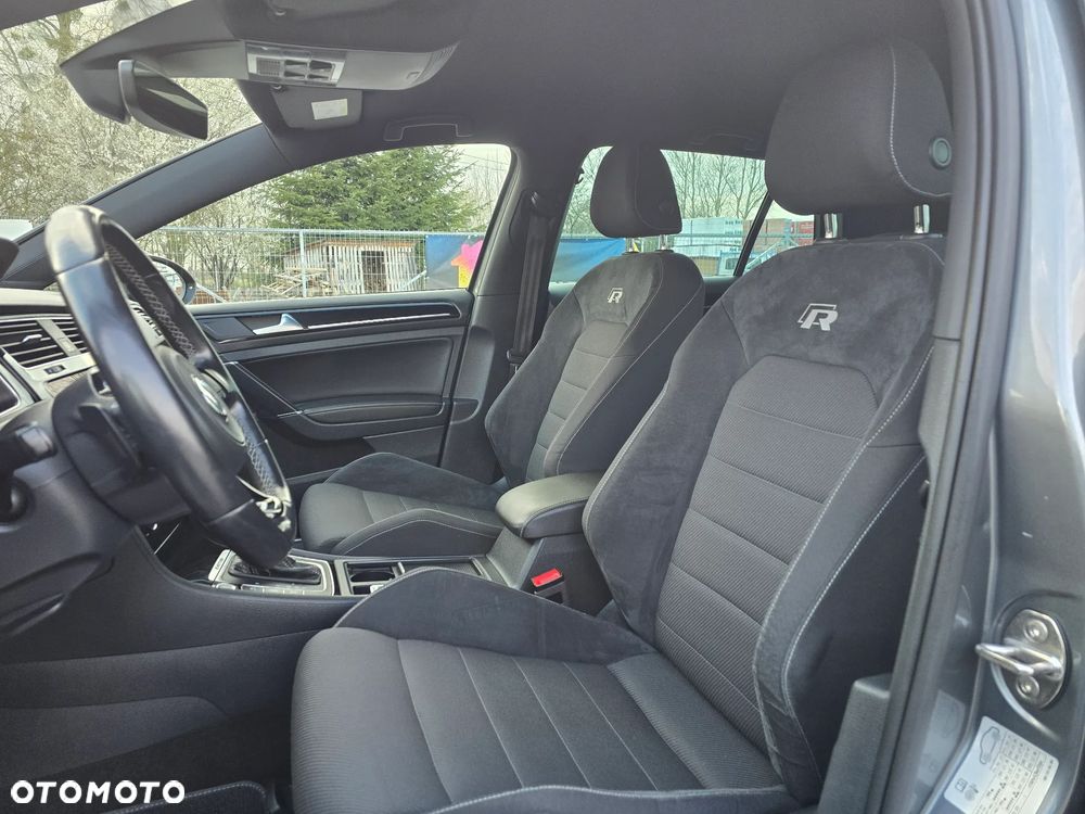 Volkswagen Golf R 4Motion (BlueMotion Technology) DSG - 34