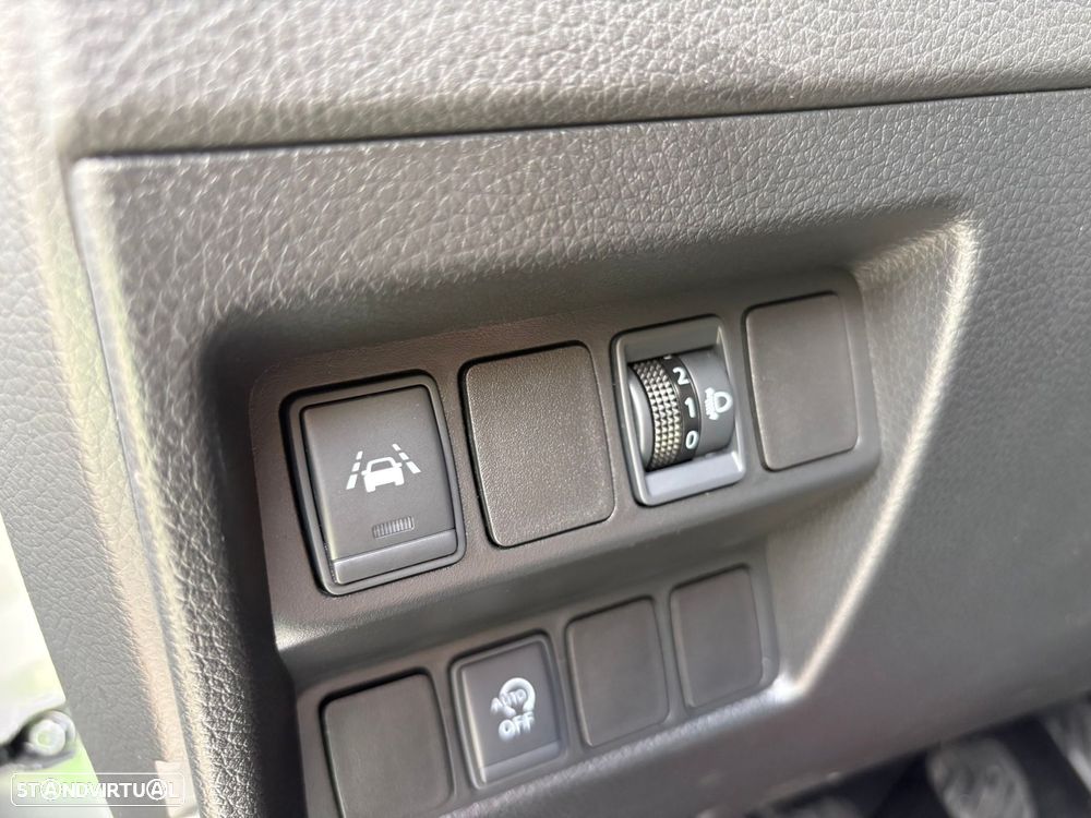 Nissan Qashqai 1.2 DIG-T N-Connecta RS+PS 18 - 13