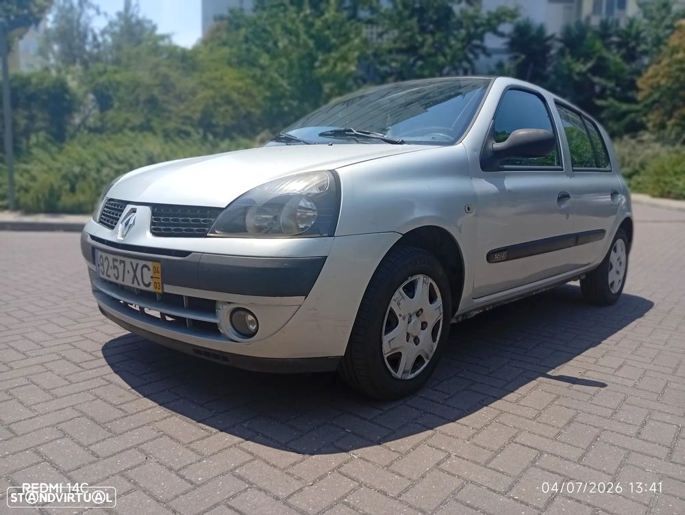 Renault Clio 1.2 16V Confort Dynamique - 1