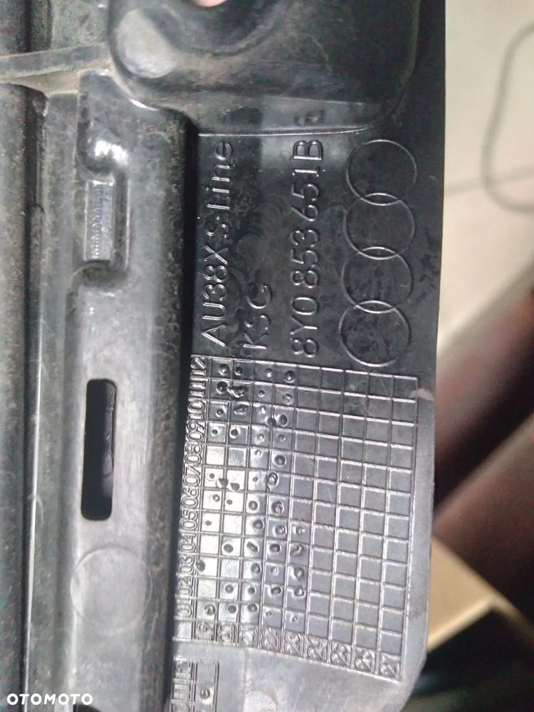 Audi A3 8Y Atrapa Grill S-Line Czarna 8y0853651b - 4