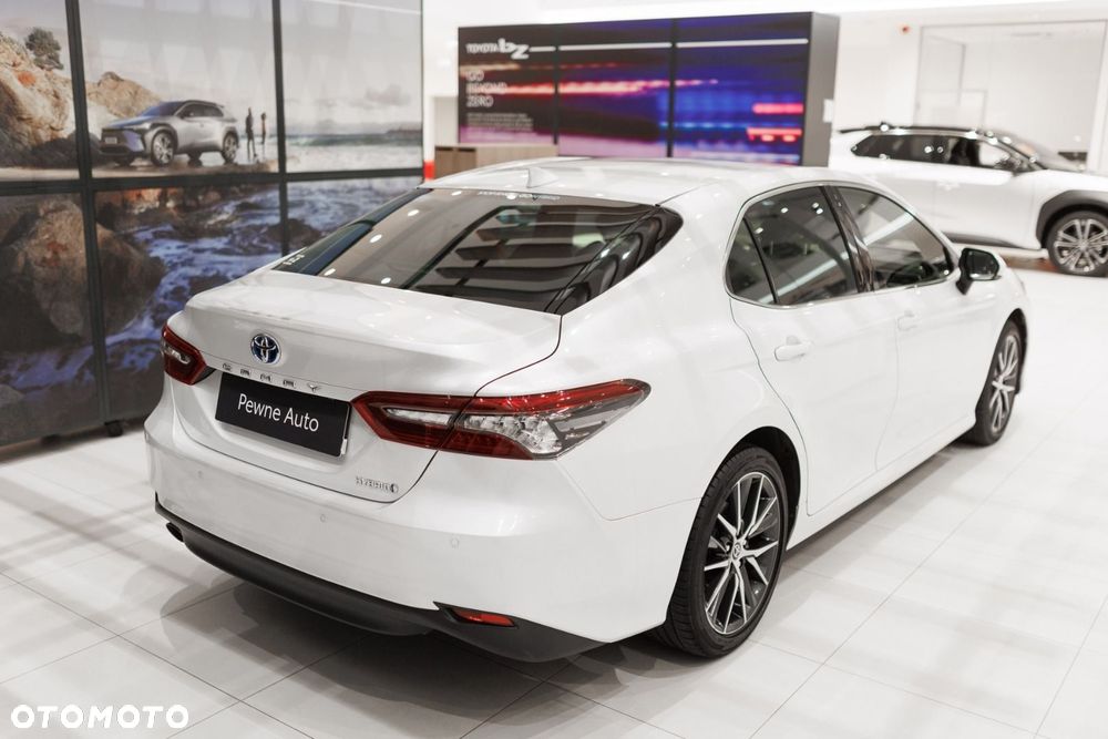 Toyota Camry 2021 photo 4