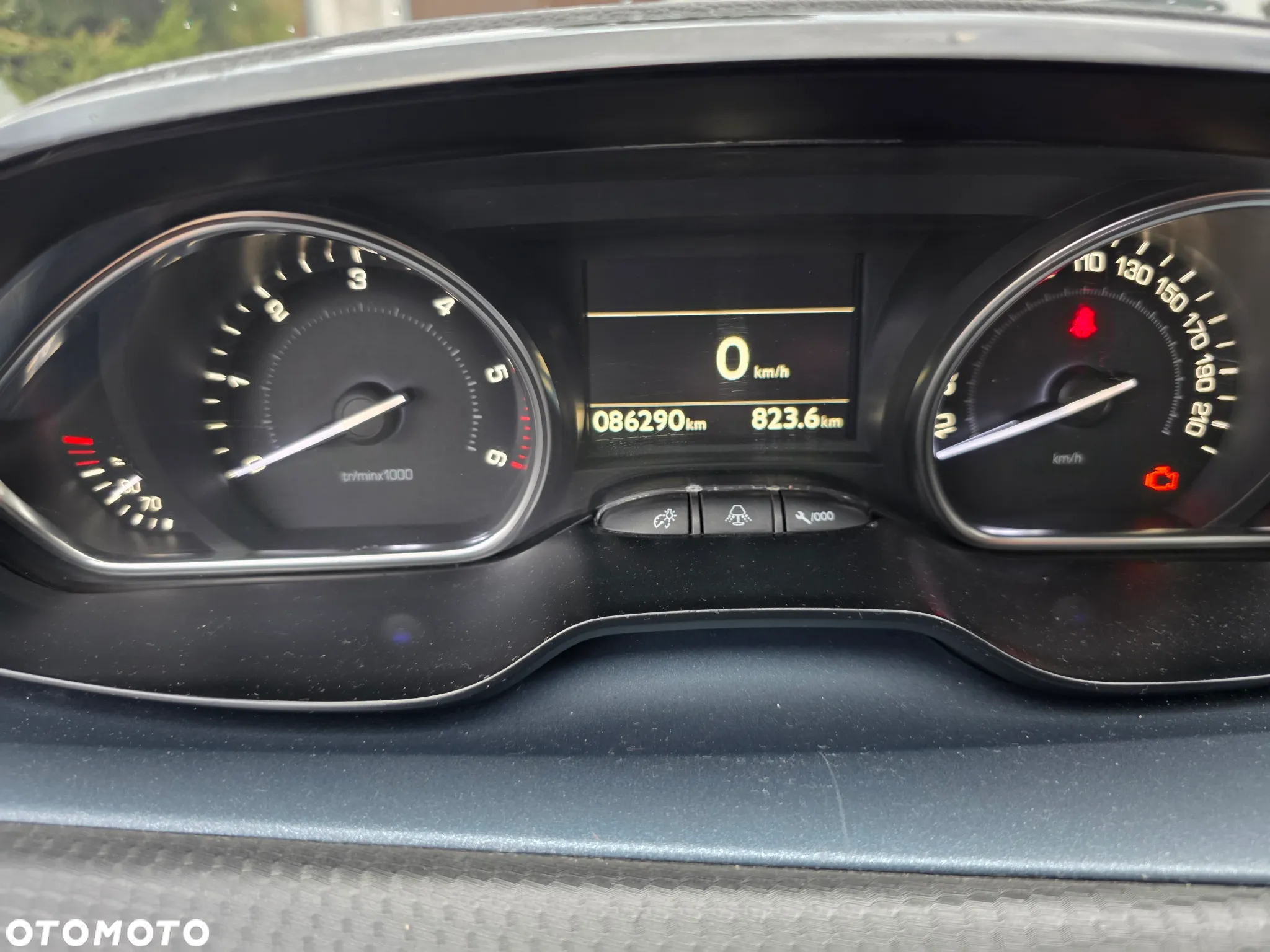 Peugeot 2008 e-HDi FAP 92 STOP & START Allure - 6