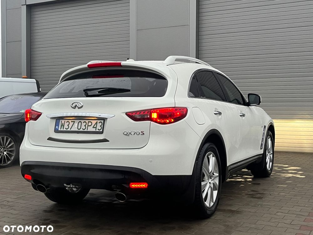 Infiniti QX70 3.7 AWD S Premium - 4