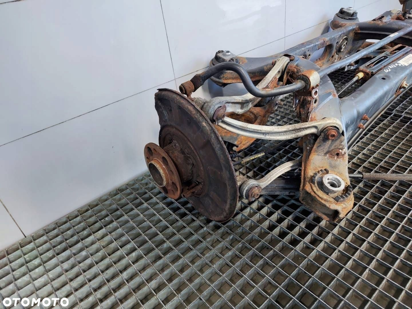 SANKI BELKA OŚ TYŁ TYLNA WÓZEK ZAWIESZENIE KOŁYSKA MERCEDES E W212 KOMBI - 5