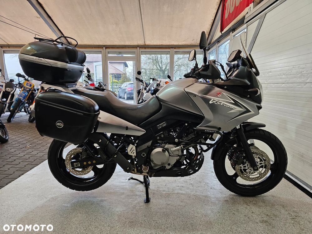 Suzuki DL - 28