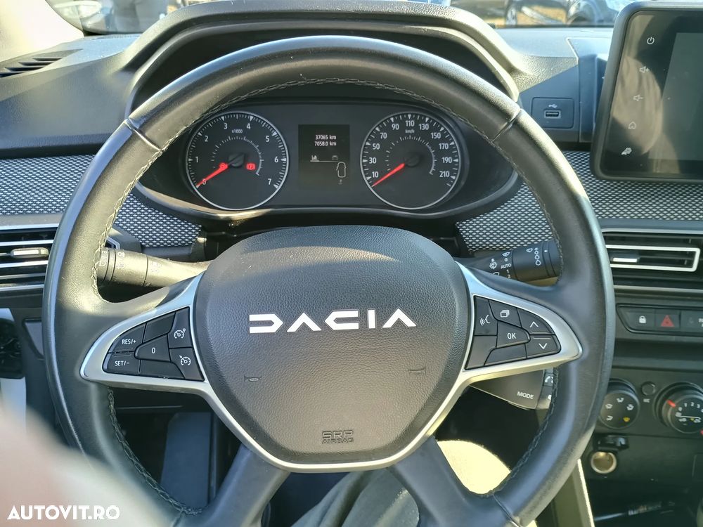 Dacia Logan TCe 90 MT5 Expression - 2