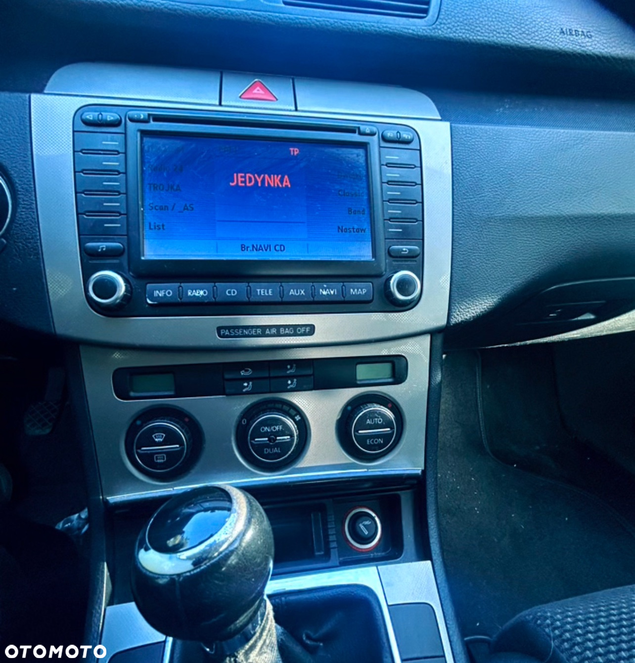 Volkswagen Passat 1.9 TDI Highline - 13