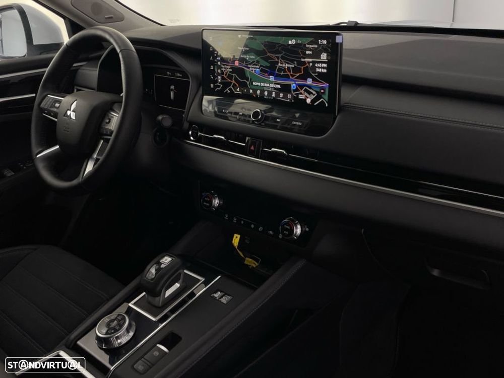 Mitsubishi Outlander 2.4 PHEV Instyle - 22
