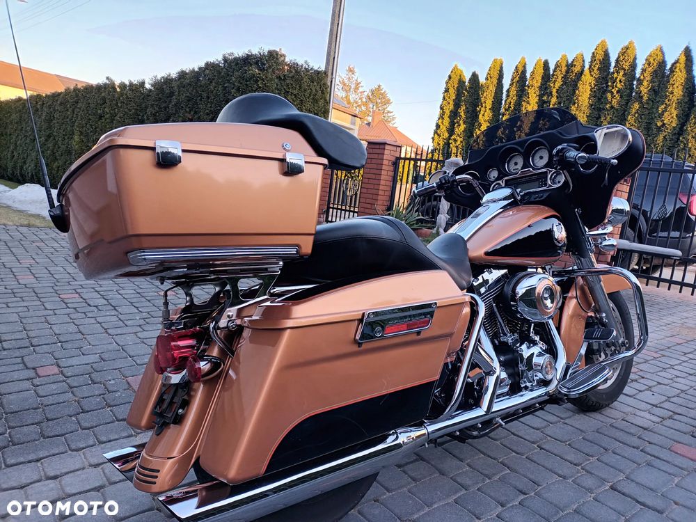Harley-Davidson Touring Street Glide - 4