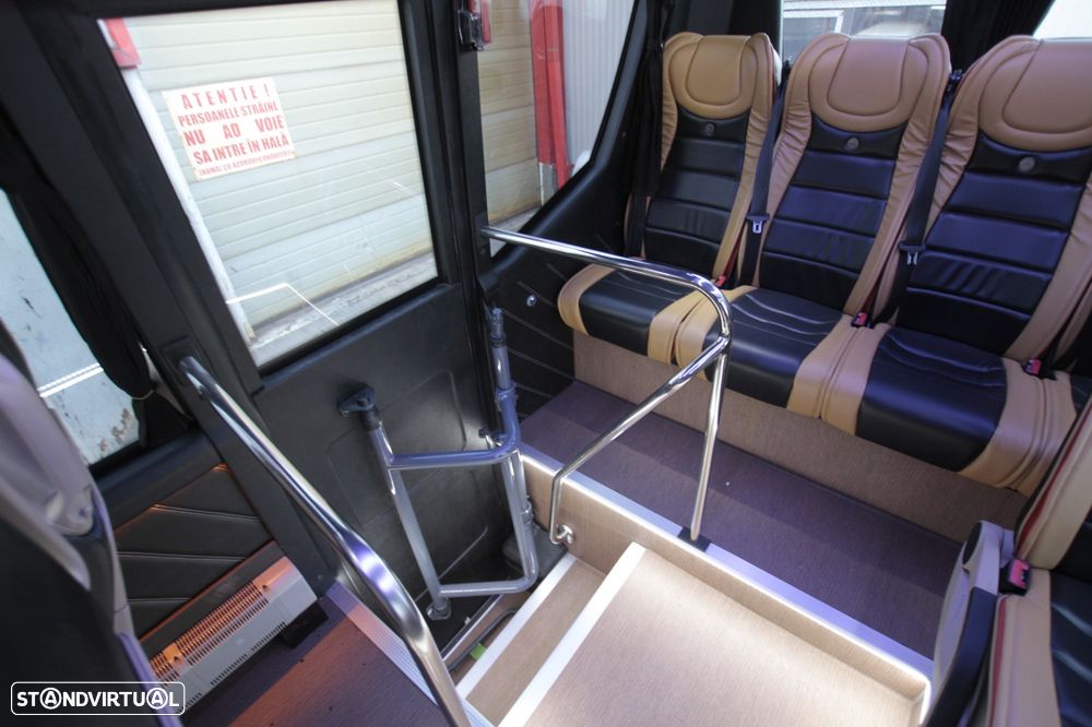Mercedes Benz Sprinter 819 - 16