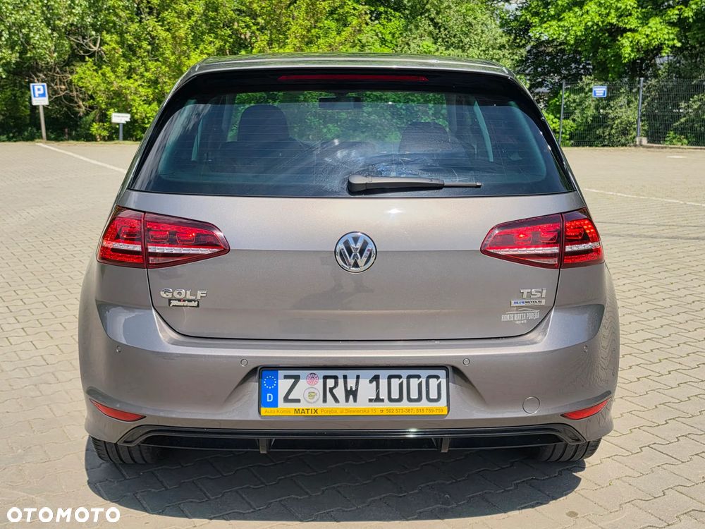 Volkswagen Golf - 34