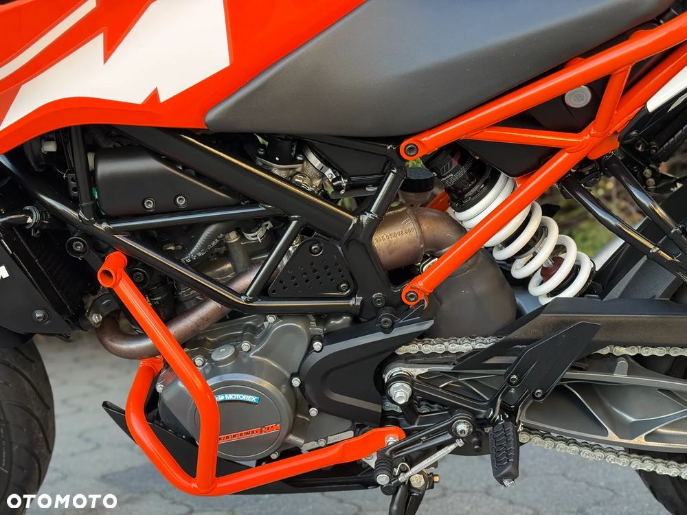 KTM Duke - 32