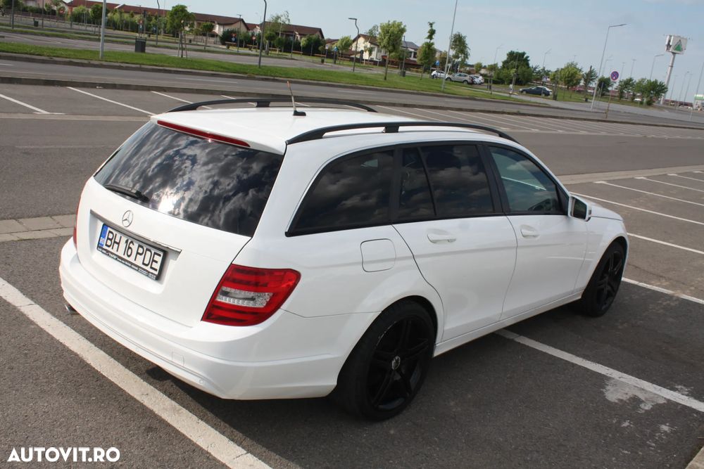 Mercedes-Benz C 220 CDI DPF (BlueEFFICIENCY) - 2
