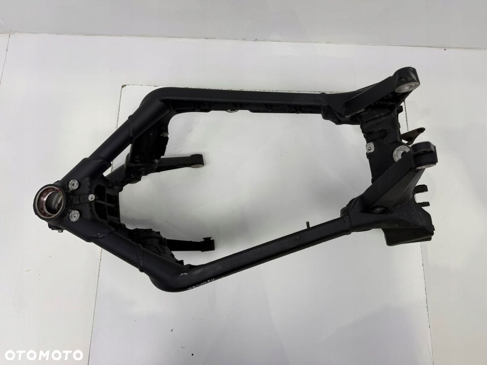 RAMA Triumph Daytona 675 R Street Triple 2012 oryginalna cała ładna sprawna - 3