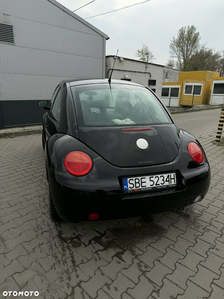 Volkswagen New Beetle 1.6 - 11