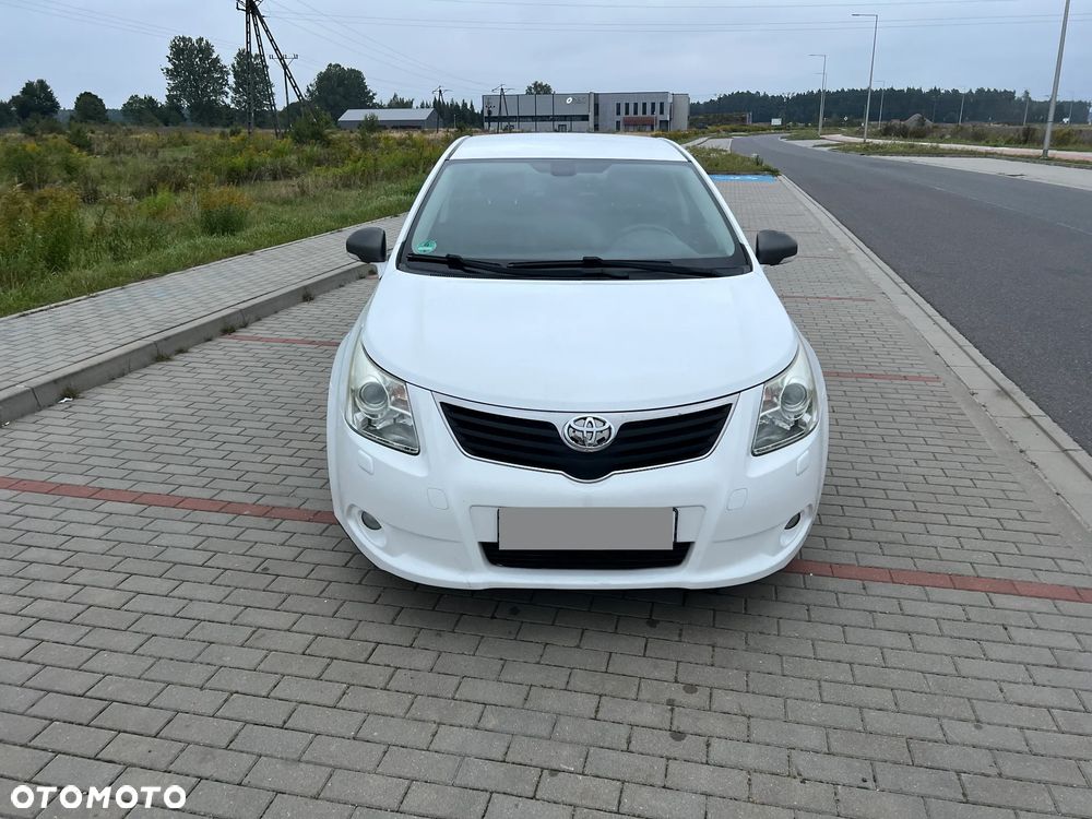 Toyota Avensis 2.2 D-4D Premium - 2