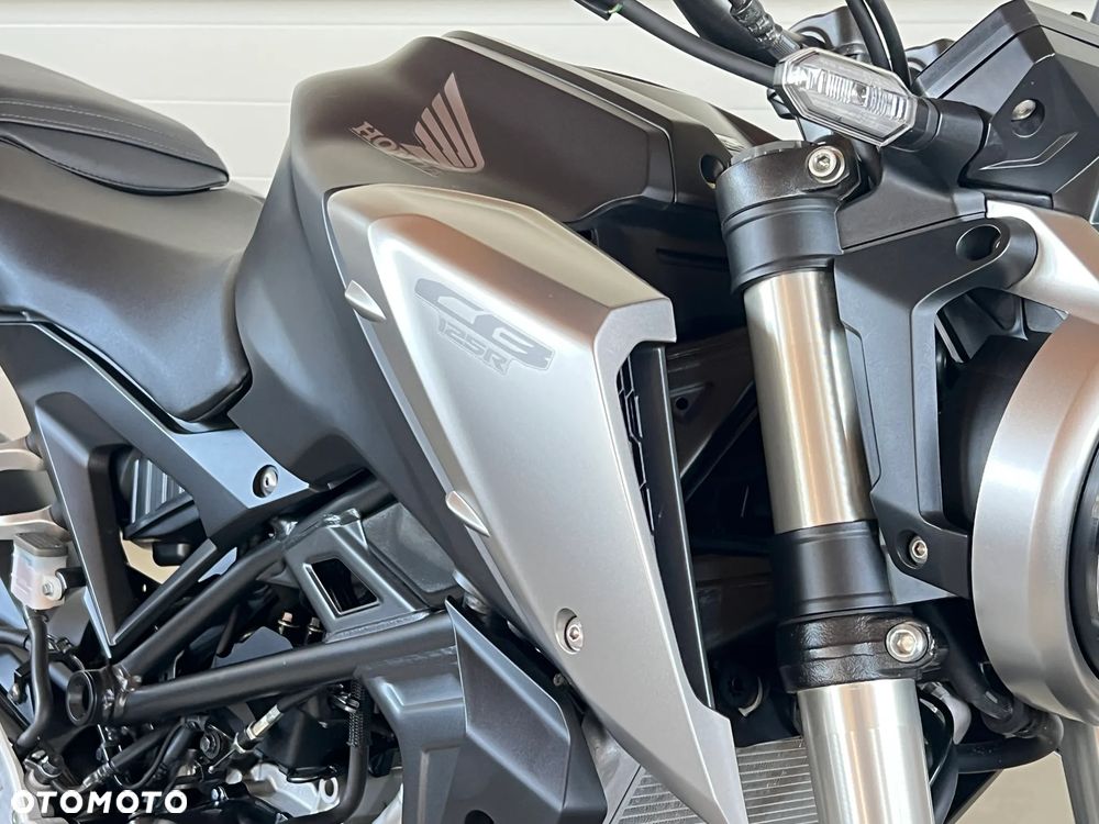 Honda CB - 25