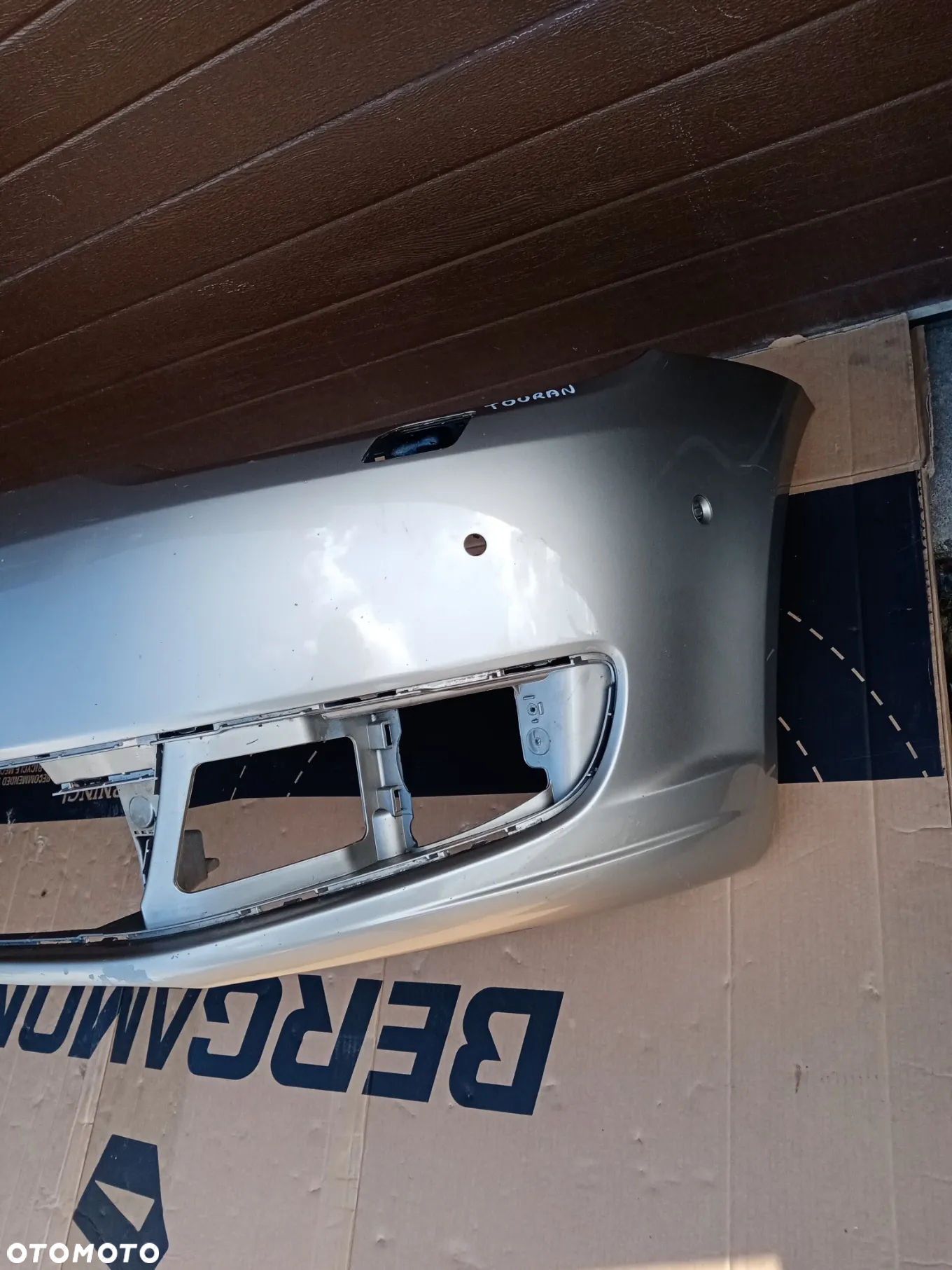 Zderzak przód przedni pod PDC XENON VW Touran Lift - 2