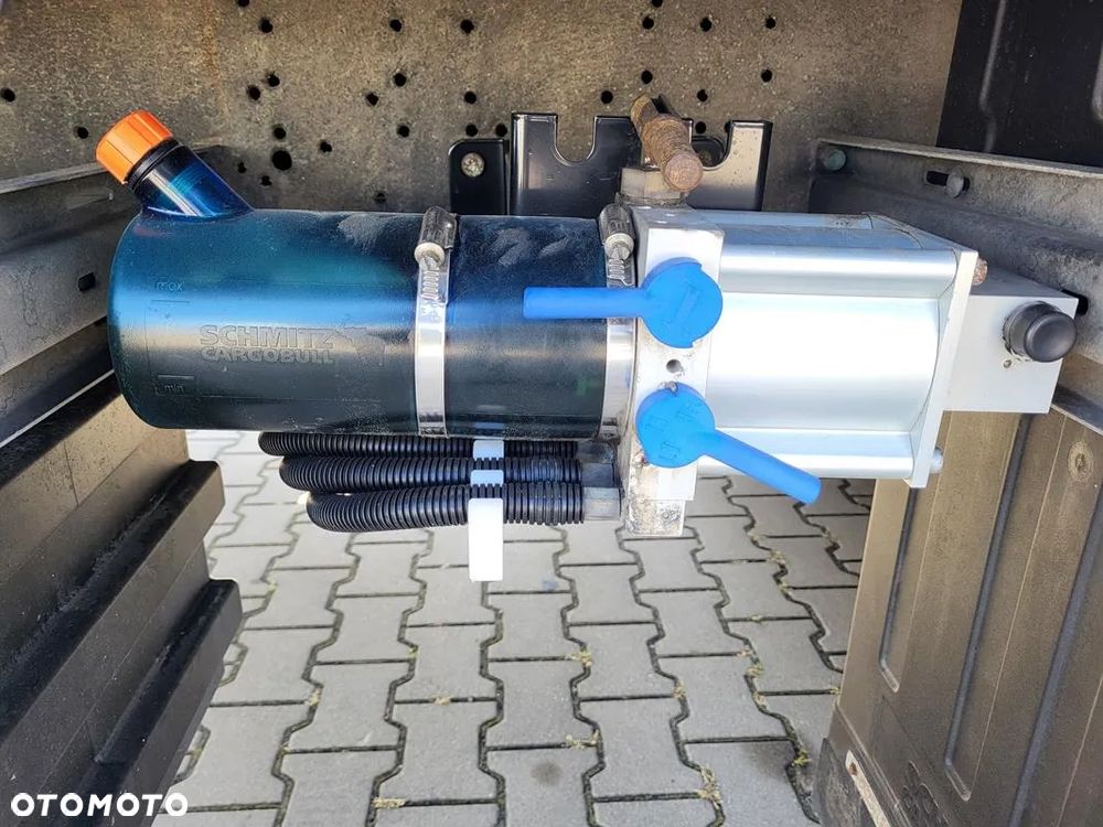 Schmitz Cargobull SCB S3T - 13