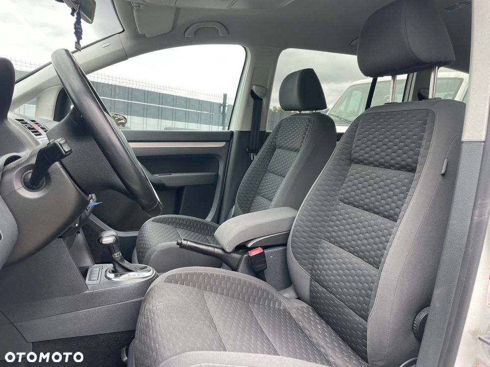 Volkswagen Touran 1.4 TSI DSG Highline - 5