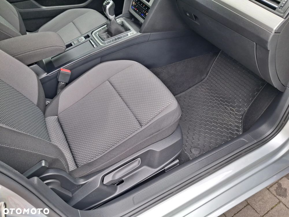 Volkswagen Passat 2.0 TDI EVO Business - 8