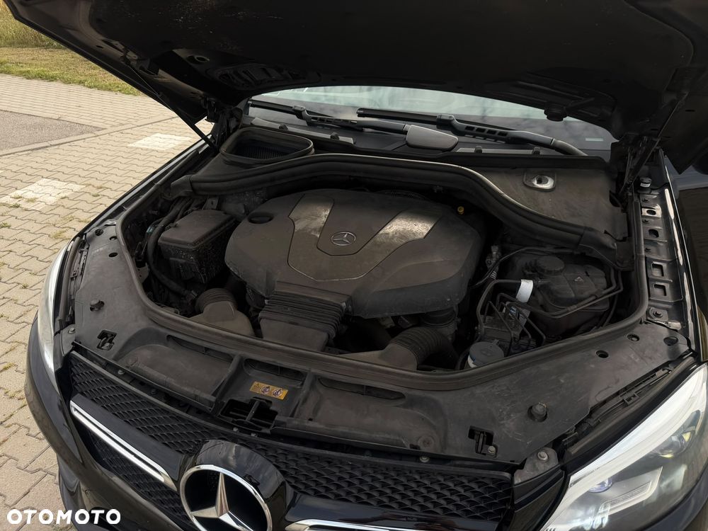 Mercedes-Benz GLE - 31