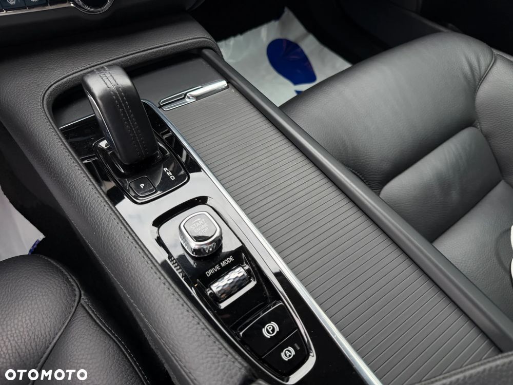 Volvo V90 B4 B Momentum Pro - 23