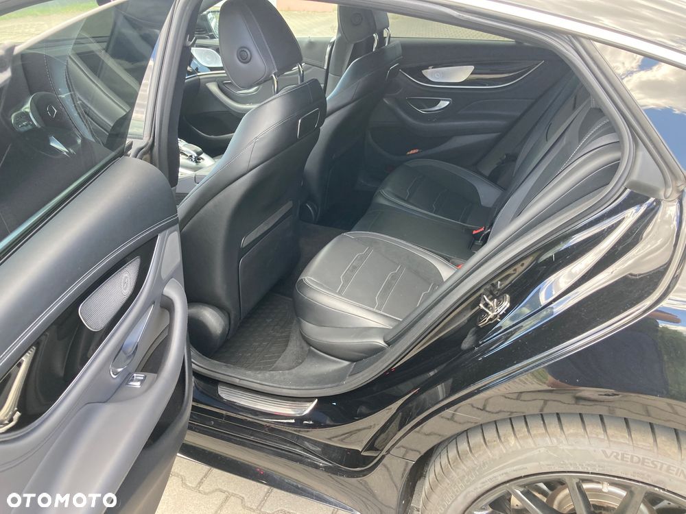 Mercedes-Benz AMG GT 43 4-Matic+ - 11