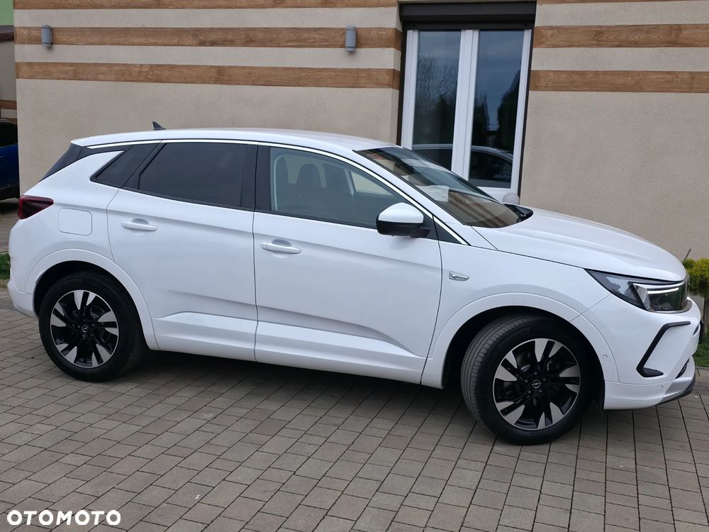Opel Grandland X 1.5 D Start/Stop Automatik INNOVATION - 2