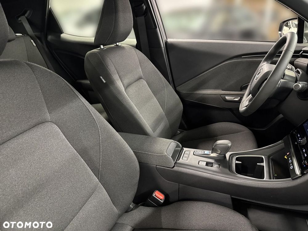 Lexus LBX 1.5 Hybrid - 16