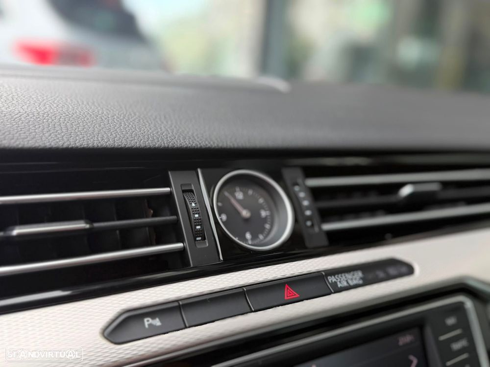 VW Passat - 27