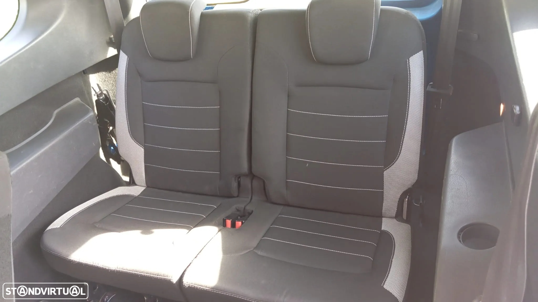 Dacia Lodgy 1.5 dCi Stepway 7L - 7