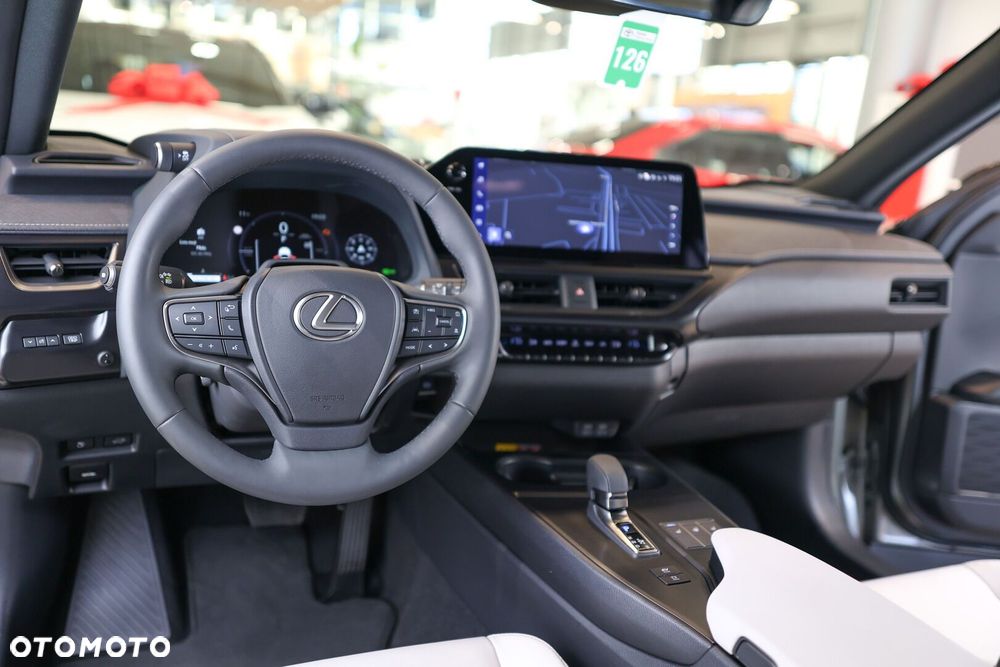 Lexus UX 300h F Sport Design - 25