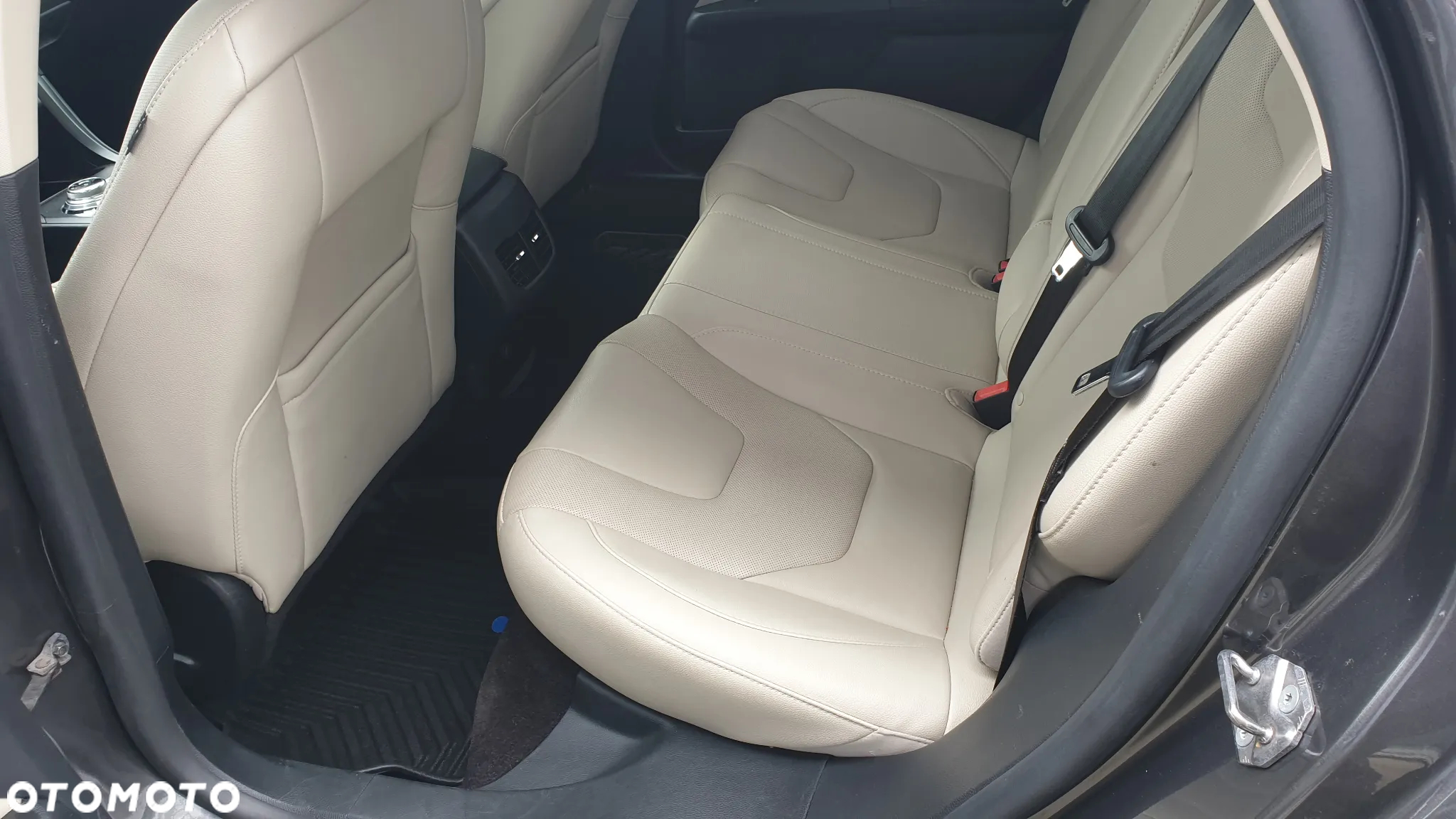 Ford Fusion 2.0 EcoBoost Titanium - 13