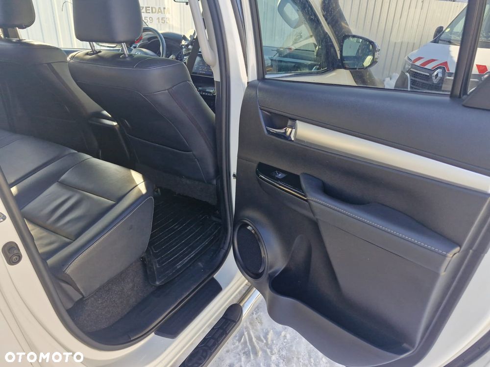 Toyota Hilux 4x4 Double Cab Autm S&S Executive - 25