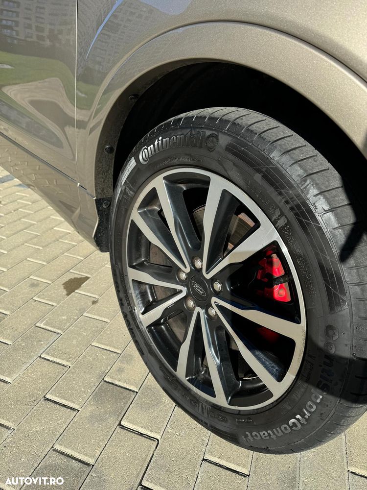 Ford Kuga 2.0 TDCi 4WD Powershift ST-Line - 19