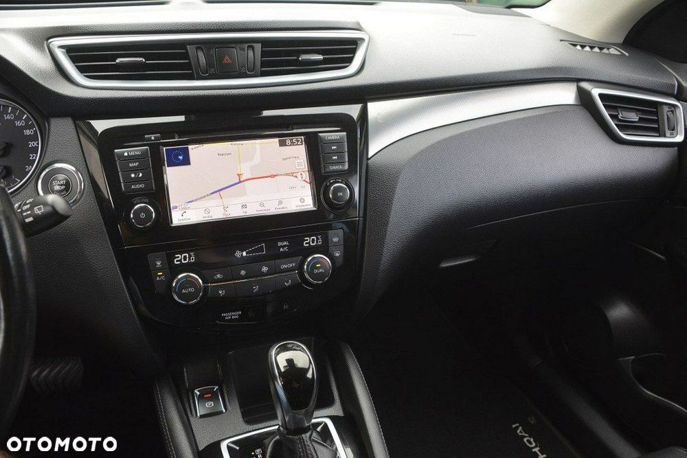 Nissan Qashqai 1.3 DIG-T Tekna DCT - 26