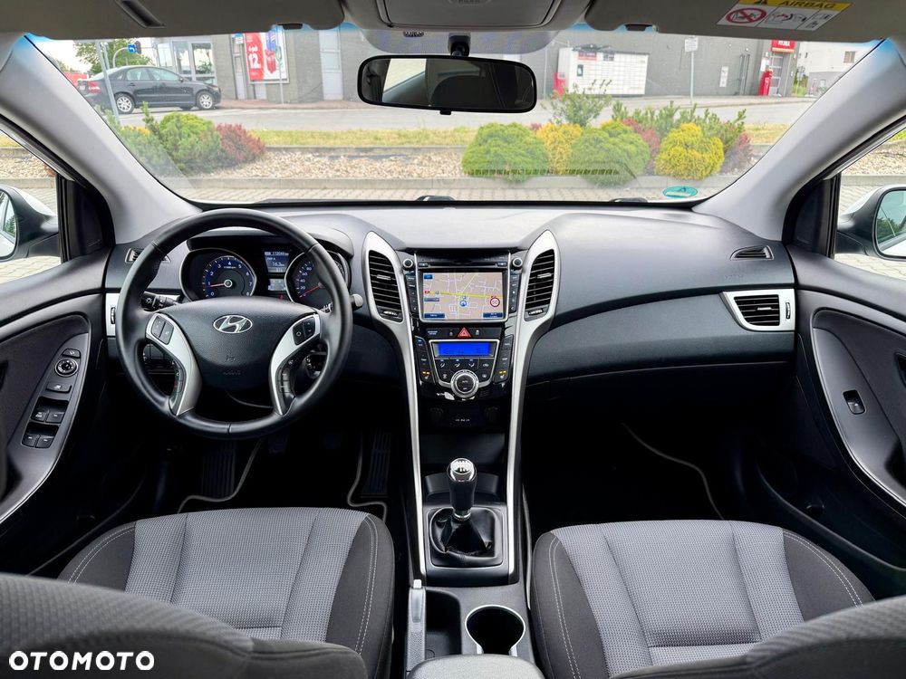 Hyundai i30 1.4 Premium - 12