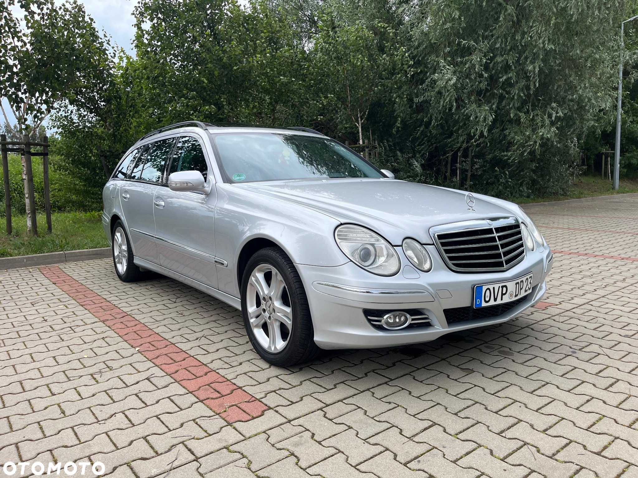 Mercedes-Benz Klasa E 320 CDI T Avantgarde - 7