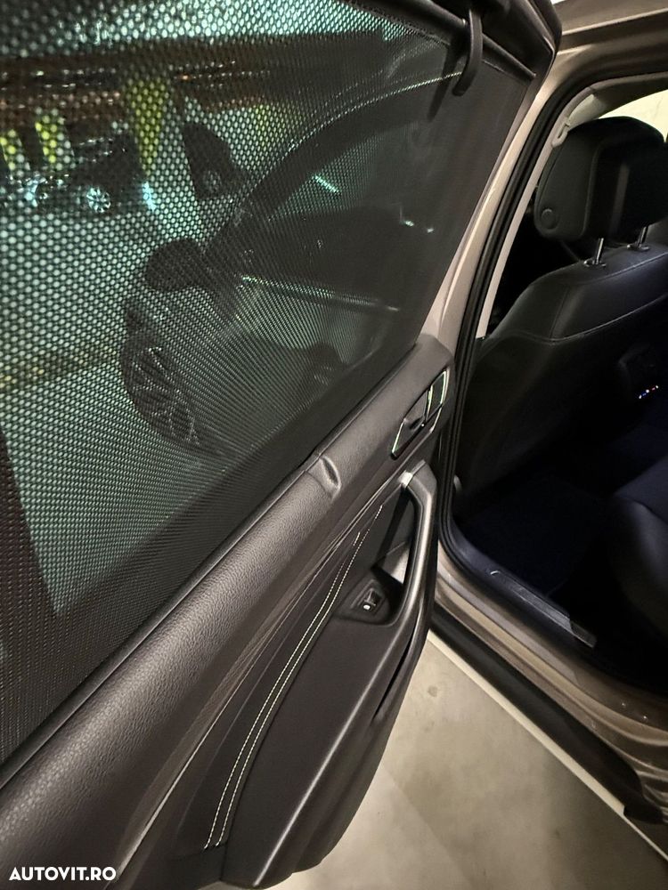 Volkswagen Passat Alltrack - 14